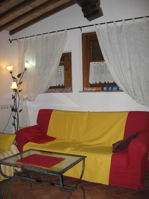 La Capanna Di Sovestro Hotel San Gimignano Exterior foto