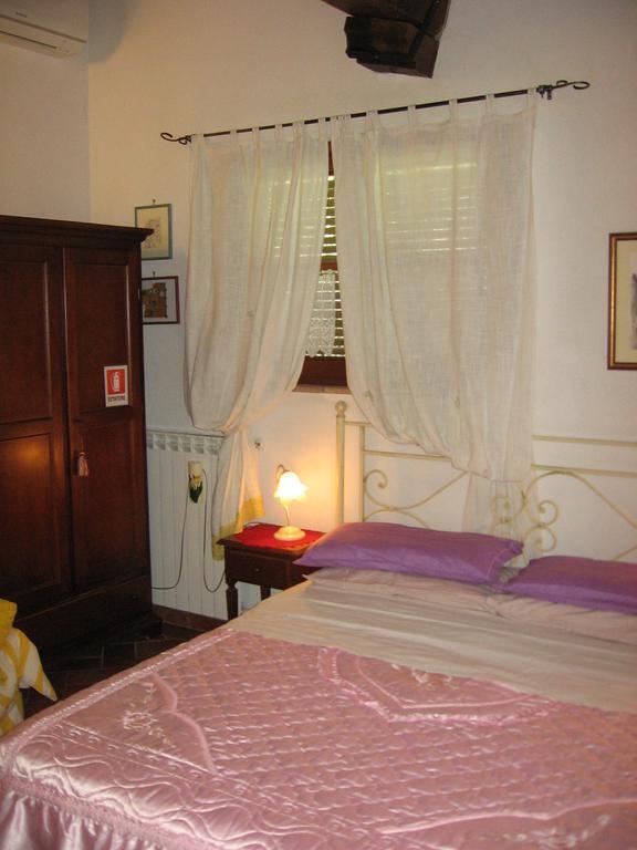 La Capanna Di Sovestro Hotel San Gimignano Cameră foto
